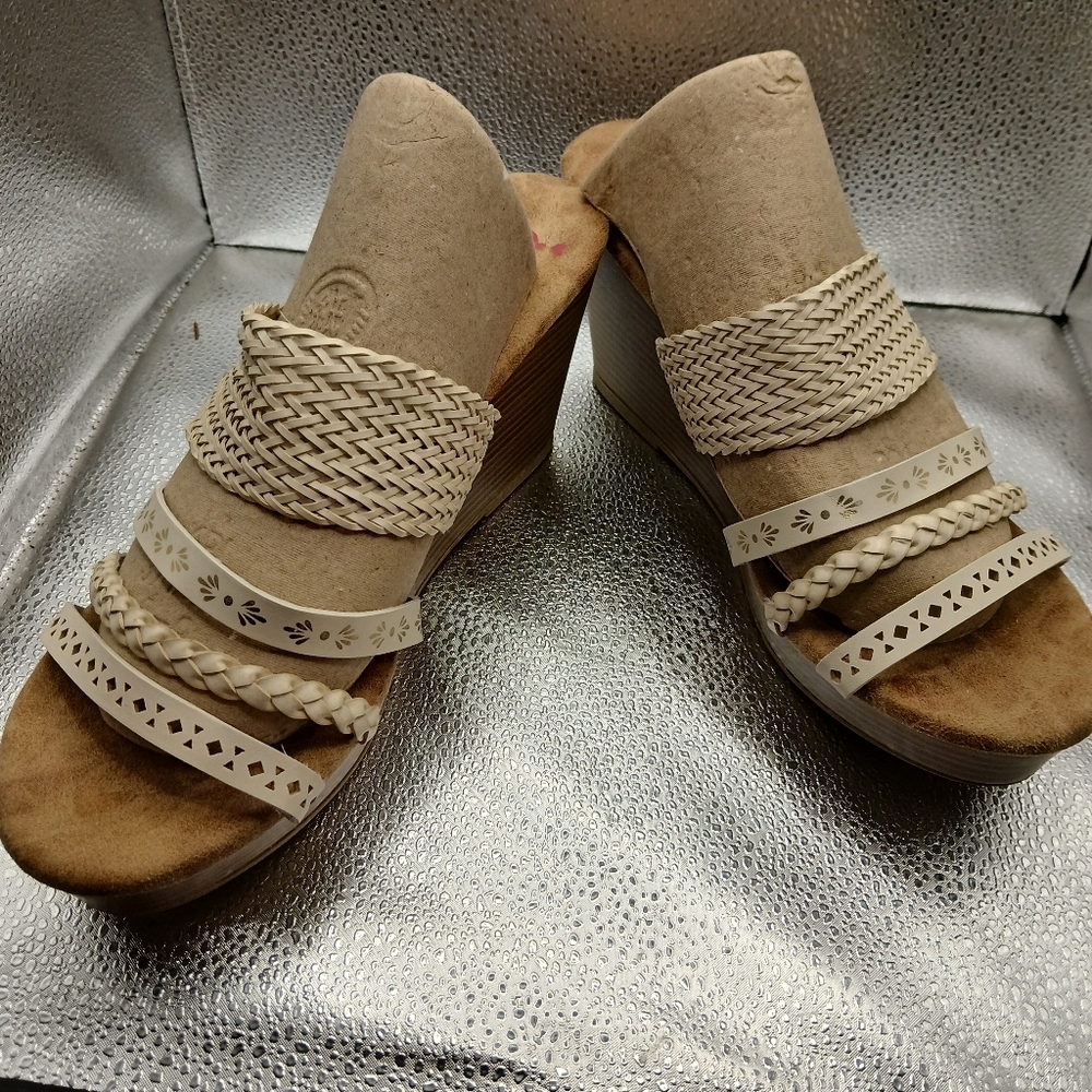 Jellypop Beige Strappy Open Toe Wedge Sandals Women's Size 11